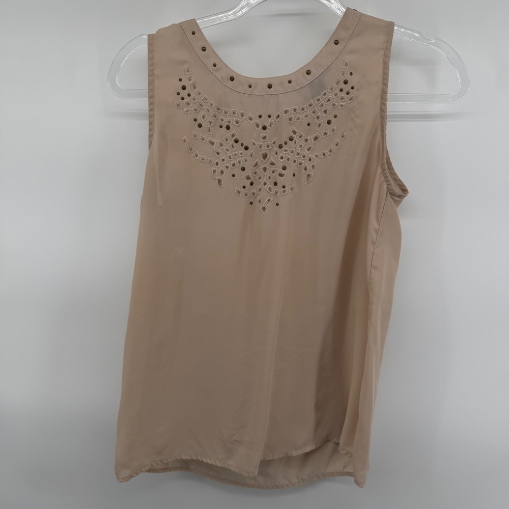 FOREVER 21 Women Beige Studded Neckline Sleeveless Tank Top Size S‎